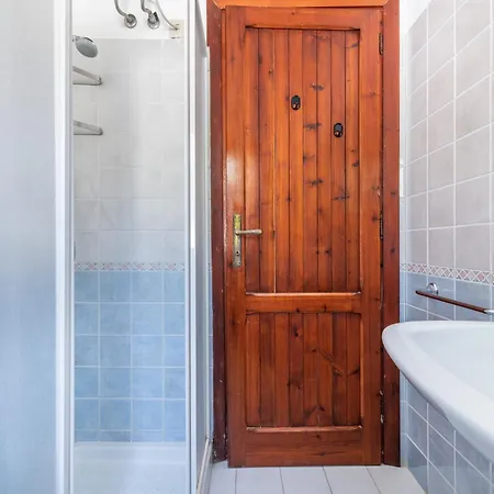 ヴィラ Mercede ムラヴェーラ